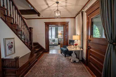 37 Pineywoods Ave, Springfield, MA 01108 - Photo 6
