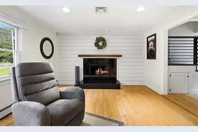 61 Topsfield Road, Wenham, MA 01984 - Photo 4