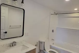 19 Oliver St, Lowell, MA 01854 - Photo 8