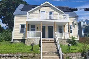 19 Oliver St, Lowell, MA 01854 - Photo 2