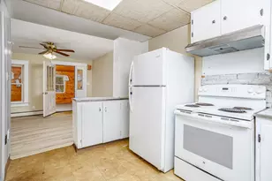 124 Highland Ave, Athol, MA 01331 - Photo 4