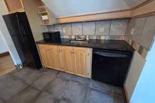 659 Southbridge St, Worcester, MA 01610 - Photo 2