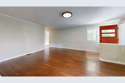 46 Circle Rd, Malden, MA 02148 - Photo 12
