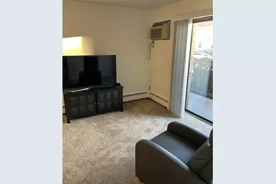2 Victory Road #6, Lynn, MA 01902 - Photo 4