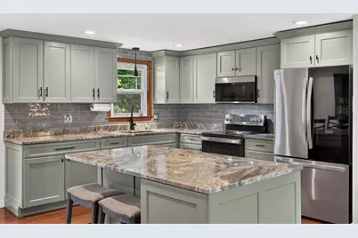 106 Tanglewood Dr, Falmouth, MA 02536 - Photo 1
