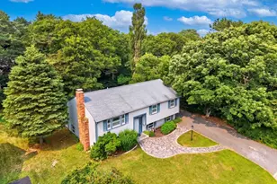 106 Tanglewood Dr, Falmouth, MA 02536 - Photo 2