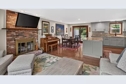 106 Tanglewood Dr, Falmouth, MA 02536 - Photo 10