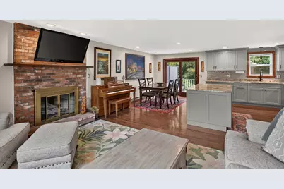 106 Tanglewood Dr, Falmouth, MA 02536 - Photo 8