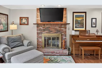 106 Tanglewood Dr, Falmouth, MA 02536 - Photo 6