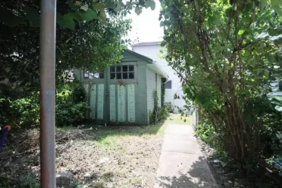 121 Almy St, Fall River, MA 02720 - Photo 36