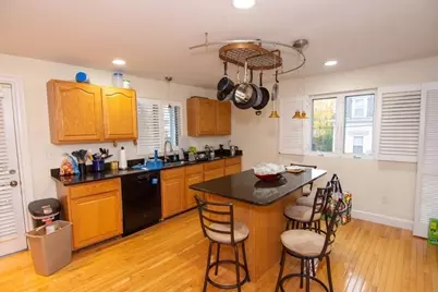 77 Putnam Ave #1, Cambridge, MA 02139 - Photo 2