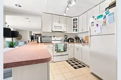 150 Quincy Shore Drive #17, Quincy, MA 02171 - Photo 6