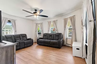 16 Mason St, Beverly, MA 01915 - Photo 10