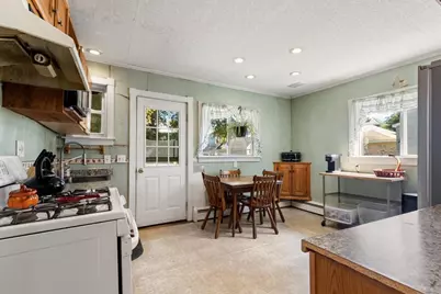 16 Mason St, Beverly, MA 01915 - Photo 20