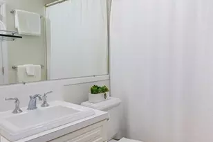 49 Revere St, Boston, MA 02114 - Photo 10