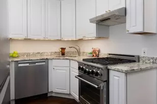 49 Revere St, Boston, MA 02114 - Photo 8