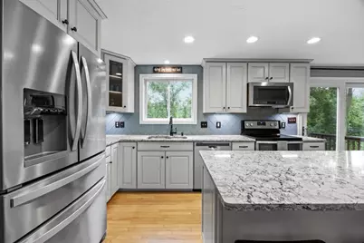 2 Bettys Neck Rd, Lakeville, MA 02347 - Photo 4