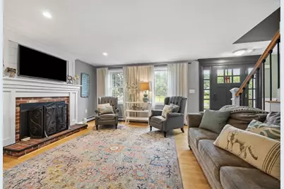 2 Bettys Neck Rd, Lakeville, MA 02347 - Photo 8