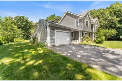 33 S Walnut St, Mansfield, MA 02048 - Photo 2