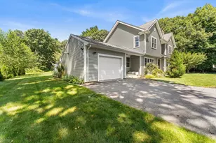 33 S Walnut St, Mansfield, MA 02048 - Photo 2