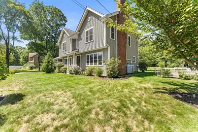33 S Walnut St, Mansfield, MA 02048 - Photo 4