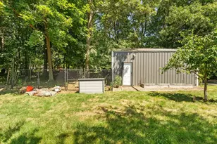 33 S Walnut St, Mansfield, MA 02048 - Photo 38