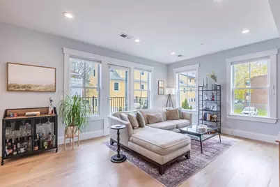 66 Fawndale Rd #3, Boston, MA 02131 - Photo 4