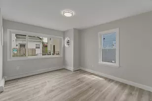 12 L St, Lowell, MA 01850 - Photo 6