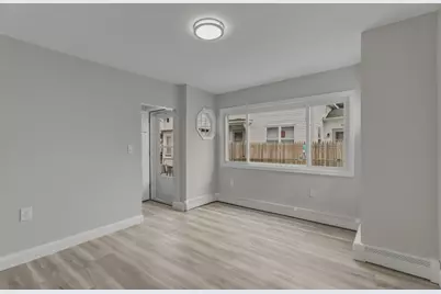 12 L St, Lowell, MA 01850 - Photo 4