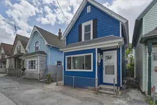 12 L St, Lowell, MA 01850 - Photo 2