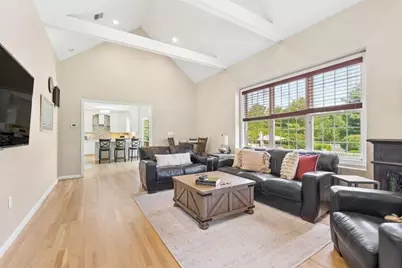 66 Medway St, Norfolk, MA 02056 - Photo 10