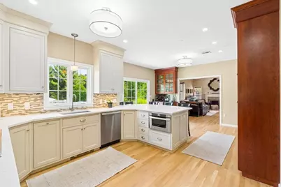 66 Medway St, Norfolk, MA 02056 - Photo 6