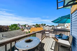 137 Prospect St, Gloucester, MA 01930 - Photo 16