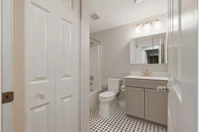 405 Franklin Crossing Road #405, Franklin, MA 02038 - Photo 12
