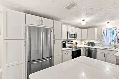194 Washington St #B, Canton, MA 02021 - Photo 2