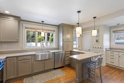 14 Stratford Rd, Melrose, MA 02176 - Photo 8