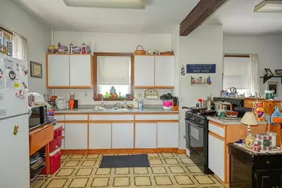 7 Prospect St, Woburn, MA 01801 - Photo 24