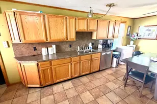 87 Hamburg, Springfield, MA 01107 - Photo 6