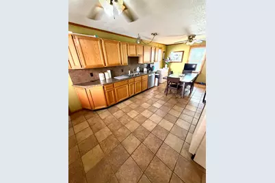 87 Hamburg, Springfield, MA 01107 - Photo 8