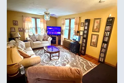 87 Hamburg, Springfield, MA 01107 - Photo 12