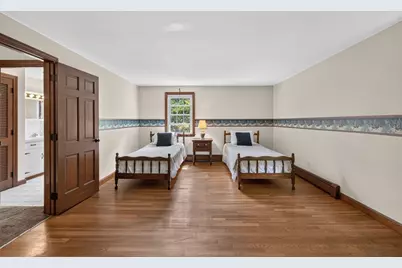 24 Railroad Ave, Taunton, MA 02780 - Photo 20