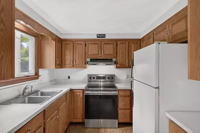 24 Railroad Ave, Taunton, MA 02780 - Photo 12