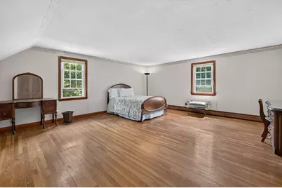 24 Railroad Ave, Taunton, MA 02780 - Photo 18