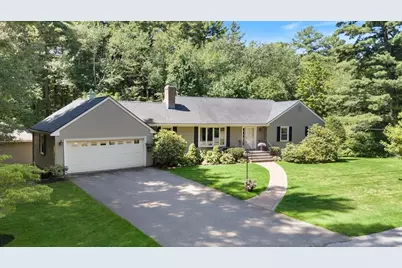15 Chatham Way, Lynnfield, MA 01940 - Photo 1