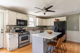 21 Trask St, Danvers, MA 01923 - Photo 2