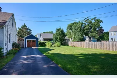 26 Smith St, Greenfield, MA 01301 - Photo 24