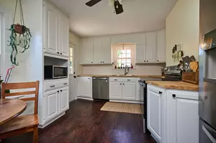 26 Smith St, Greenfield, MA 01301 - Photo 4