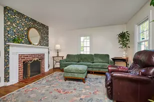 26 Smith St, Greenfield, MA 01301 - Photo 6