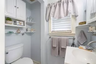 314 Highland St, Hamilton, MA 01982 - Photo 12