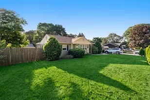 314 Highland St, Hamilton, MA 01982 - Photo 2
